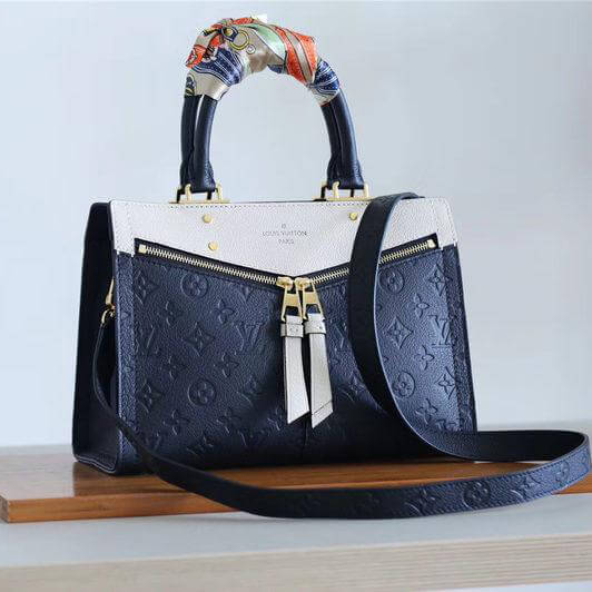 ルイヴィトン コピー オン オフ使える洗練デザイン スリー PM M44161